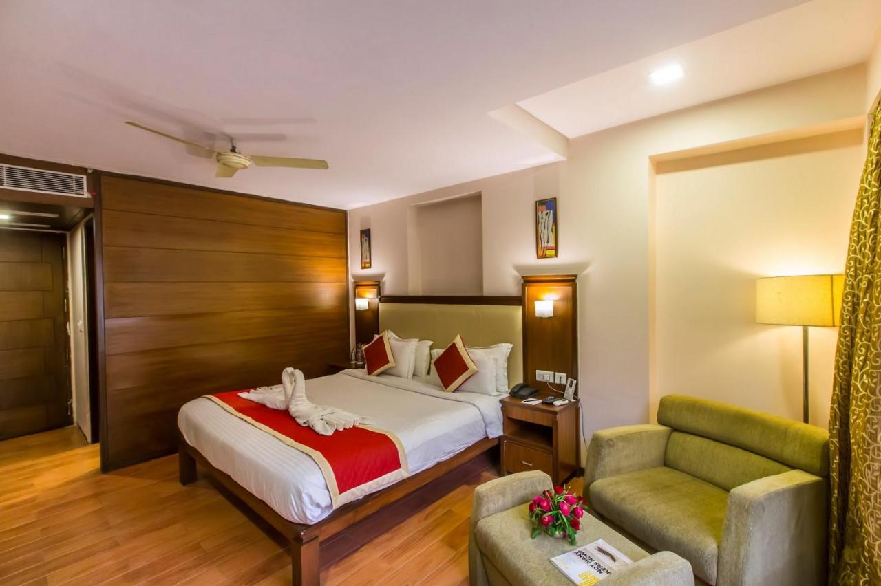 Hotel Golden Manor Jaipur Bagian luar foto