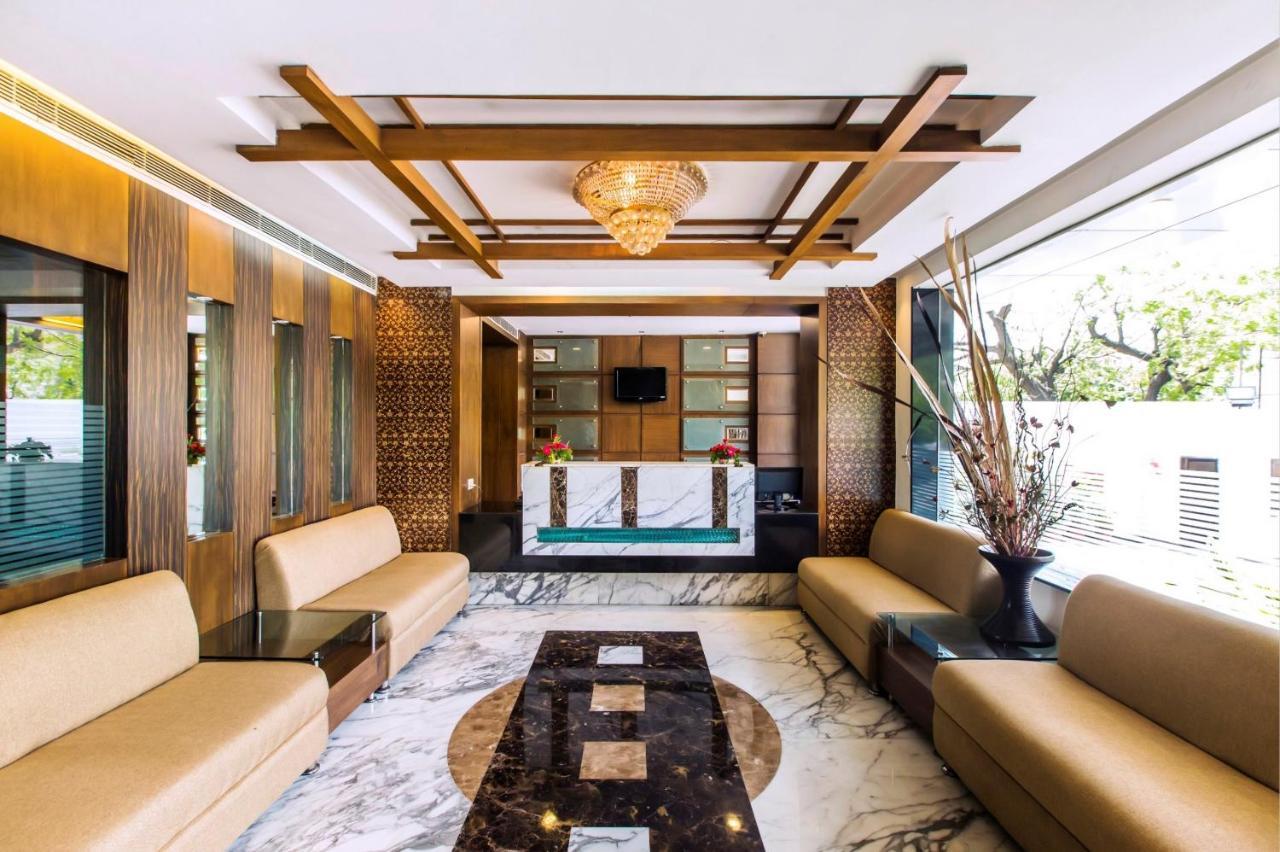 Hotel Golden Manor Jaipur Bagian luar foto