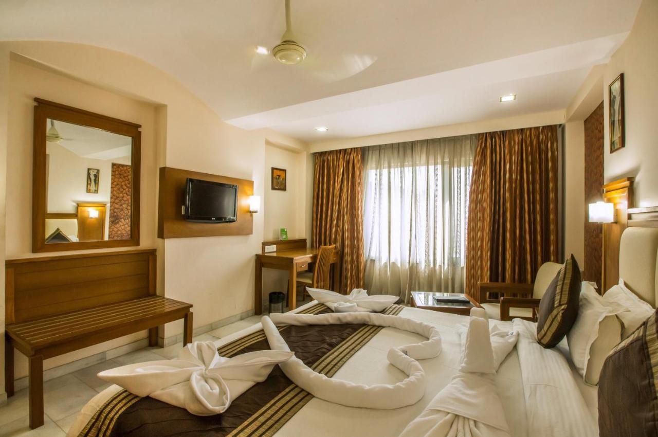 Hotel Golden Manor Jaipur Bagian luar foto