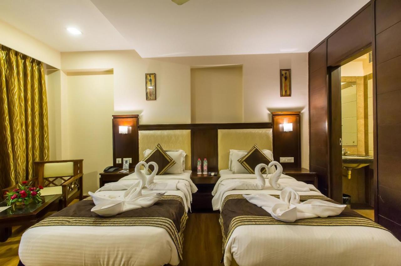 Hotel Golden Manor Jaipur Bagian luar foto
