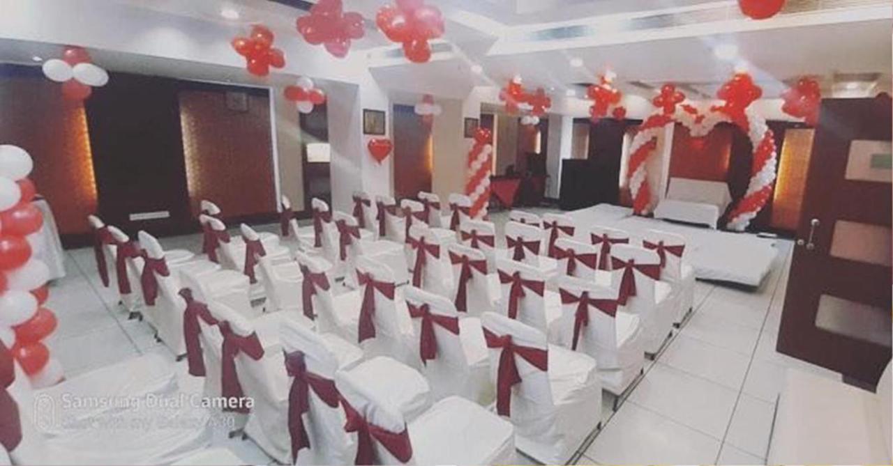 Hotel Golden Manor Jaipur Bagian luar foto
